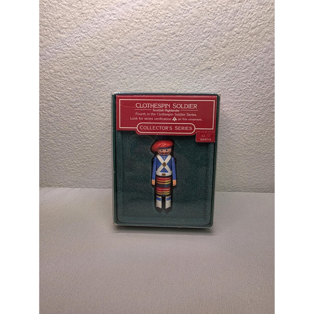 Vintage 1985 Hallmark Keepsake Ornament Clothespin Soldier Scottish Highlander